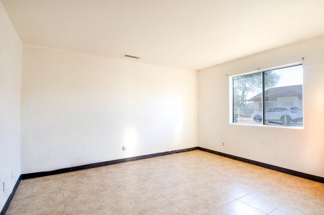 Building Photo - 6686 Palo Verde Ave