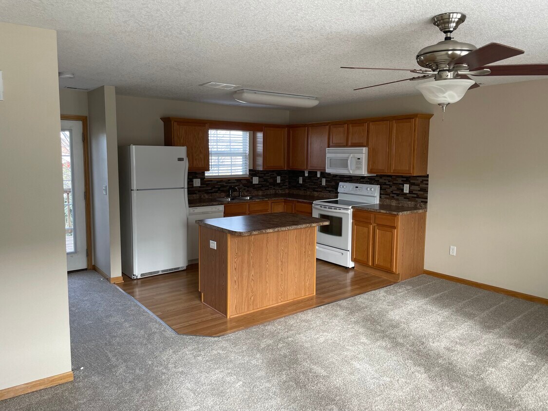 Foto principal - 386 NE Olivewood