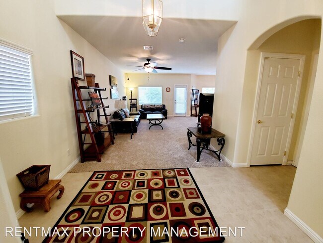 Foto del edificio - 3 br, 2.5 bath House - 4964 TUNNEL FALLS D...