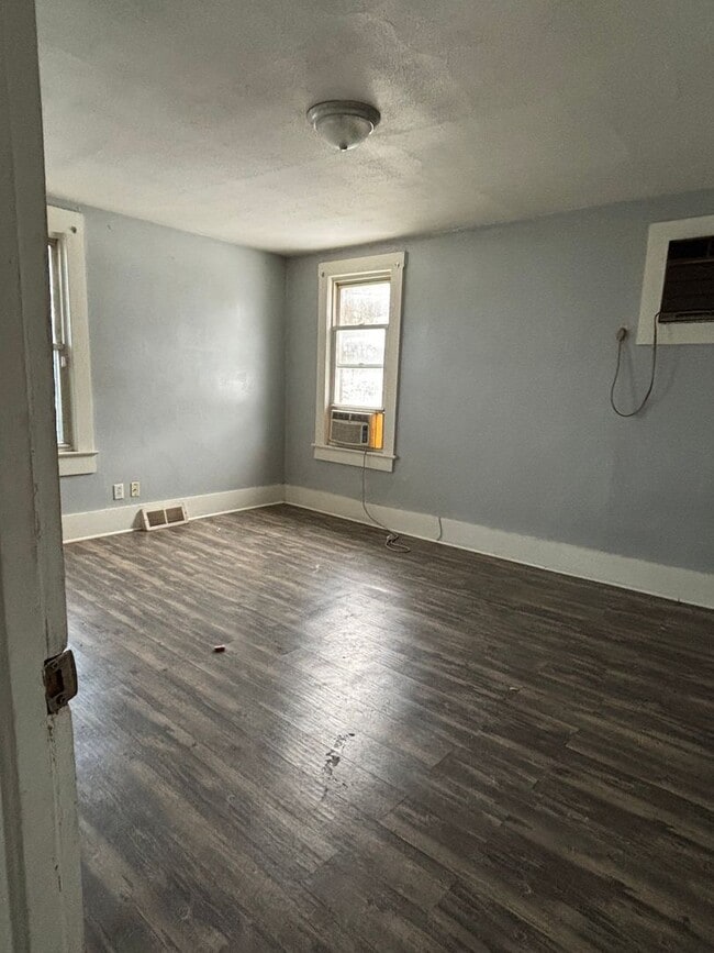 Foto del edificio - Newely Renovated 2 Bdrm (Union Twp)