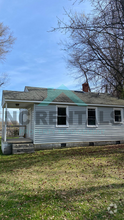 Building Photo - 1228 E Lindsay St