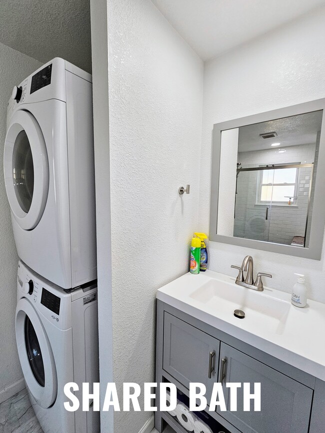 Foto del edificio - 9210 Meade St