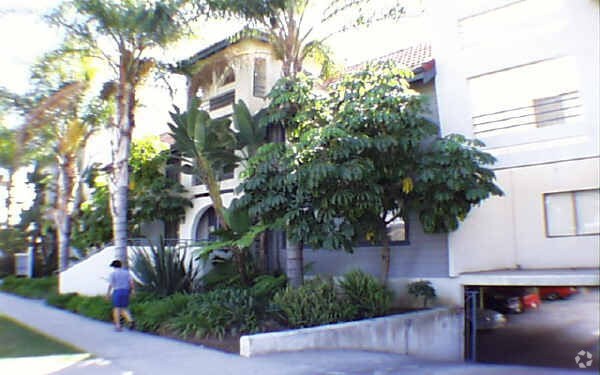 Foto del edificio - Vassar Twin Apartments