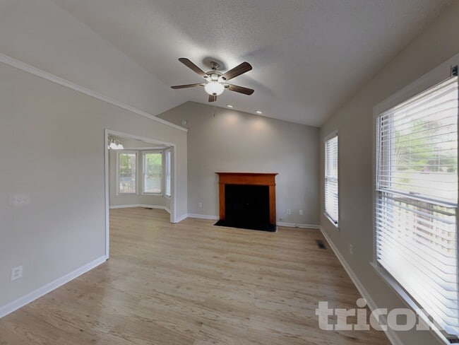 Building Photo - 444 Villa Rosa Way