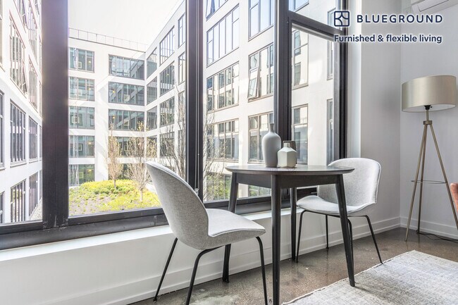 Foto del edificio - 5050 N Broadway