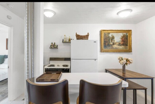 Foto del edificio - 820 NE 16th Ave