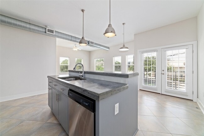 Foto del edificio - 1011 Studemont St