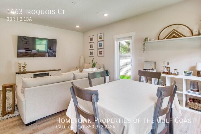 Foto del edificio - 1663 Iroquois Ct