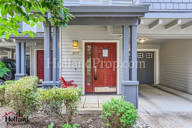 Building Photo - Gorgeous 2-Bedroom Townhome with a bonus room and spacious balcony in Hillsboro!