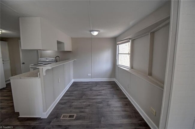 Foto del edificio - 4606 Woodvery Dr