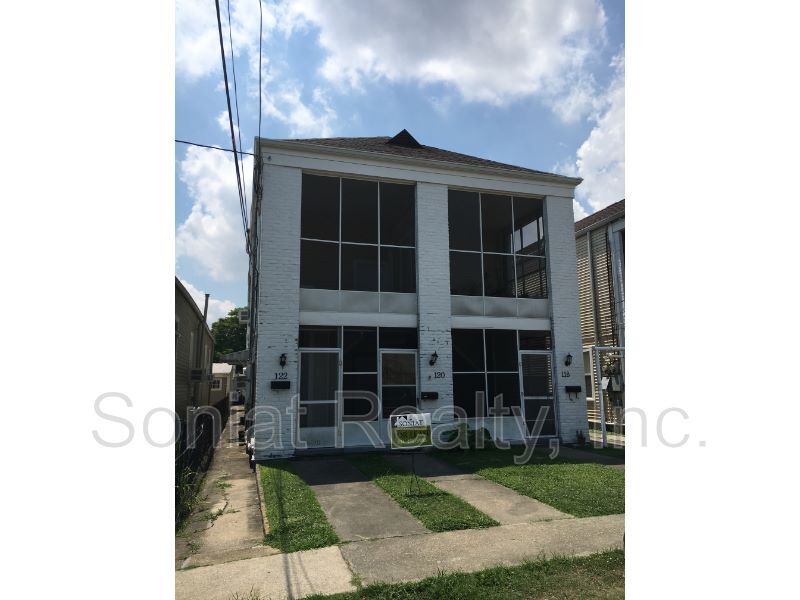 Primary Photo - 122 N Bernadotte St