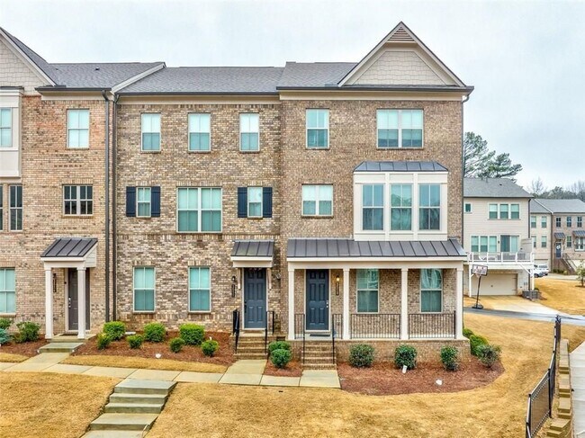 Building Photo - 2510 Great Silver Fir Aly