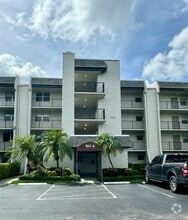 Building Photo - 9311 Orange Grove Dr