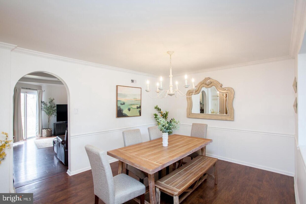 2112 Sturbridge Commons Dr, Southampton, PA 18966 Townhouse for Rent