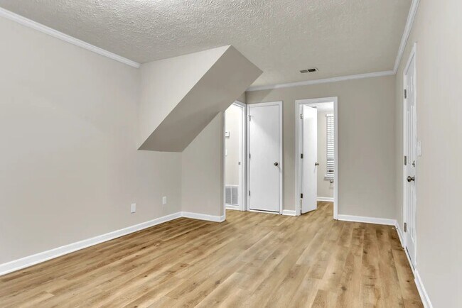 Foto del edificio - 3728 Adamsville Dr SW