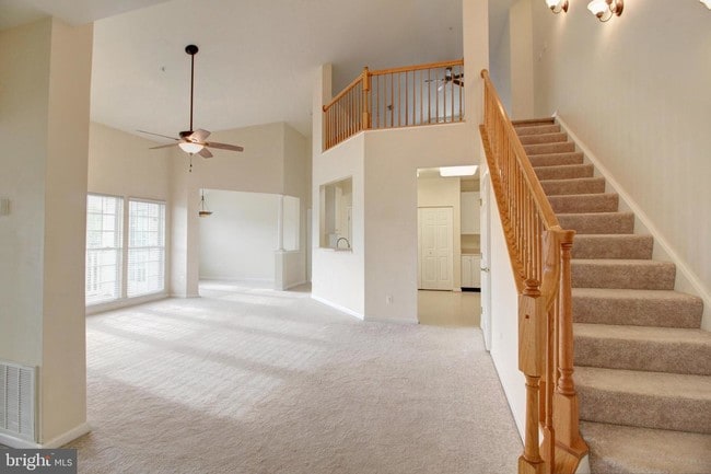 Building Photo - 6220 Glen Valley Terrace
