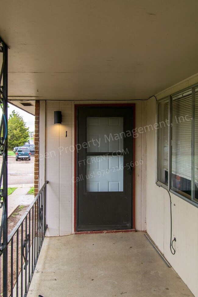 Foto del edificio - 2916-2924 Glendale Dr