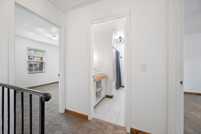 Foto del edificio - 2 bed 1.5 bath townhome for rent in Brentw...