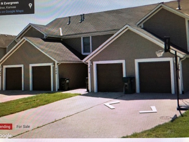 Primary Photo - 810 N Evergreen St