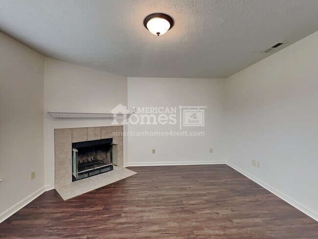 Building Photo - 6321 Arrowhead Drive