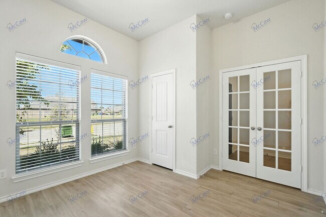 Foto del edificio - 1707 Wooley Way