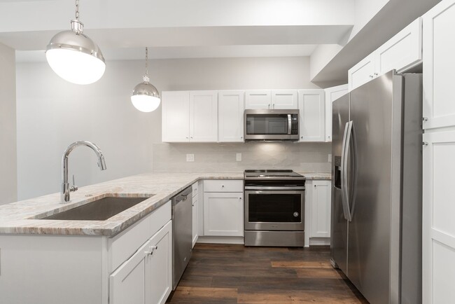 Interior Photo - Germantown Square