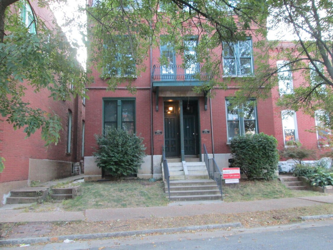 Primary Photo - 3012 Lemp Ave