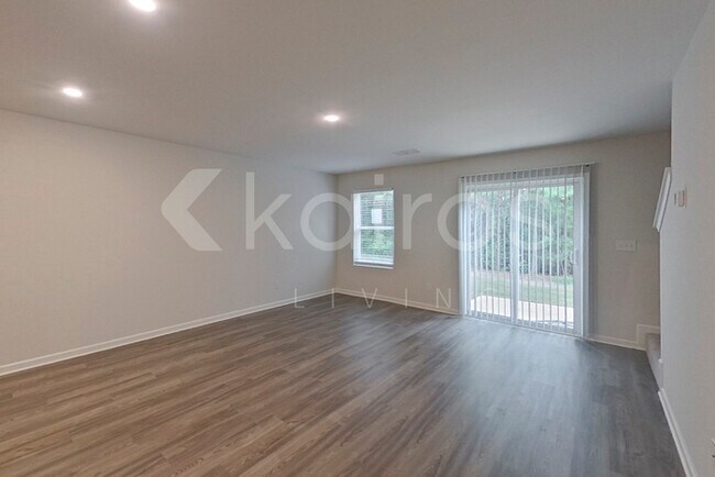 Foto del edificio - 372 Ironwood Ct