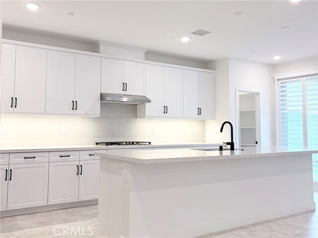 Foto del edificio - 26788 Bermudez St