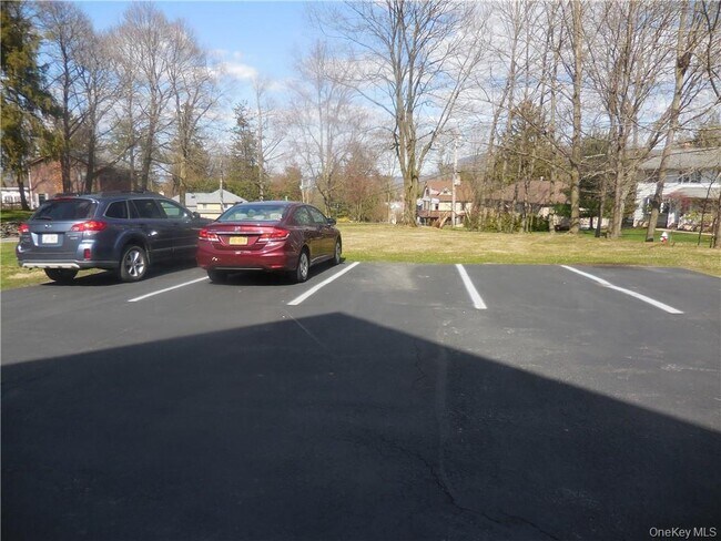 Foto del edificio - 78 Duncan Ave