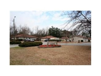 Primary Photo - Village St Claire Apartment