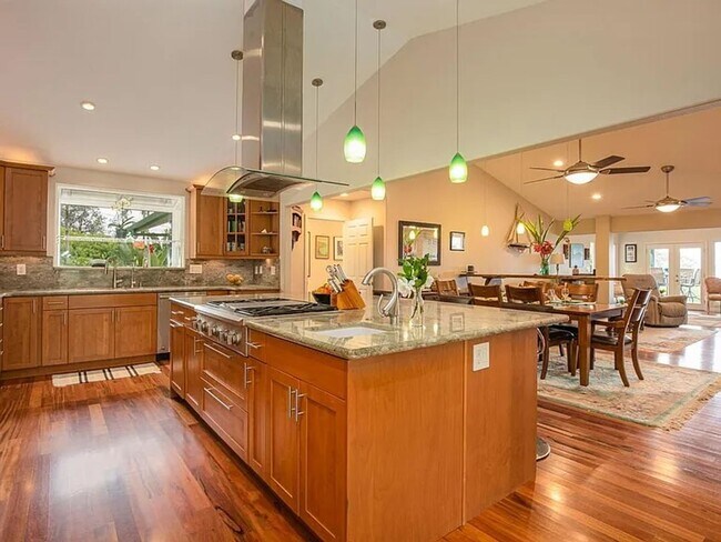 Foto del edificio - Spacious Holualoa Home for Rent in Private Hualalai Farms Community
