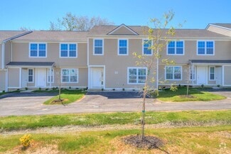 Building Photo - 640 Twisted Oak Dr NW