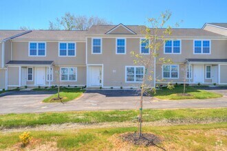 Building Photo - 760 Twisted Oak Dr NW