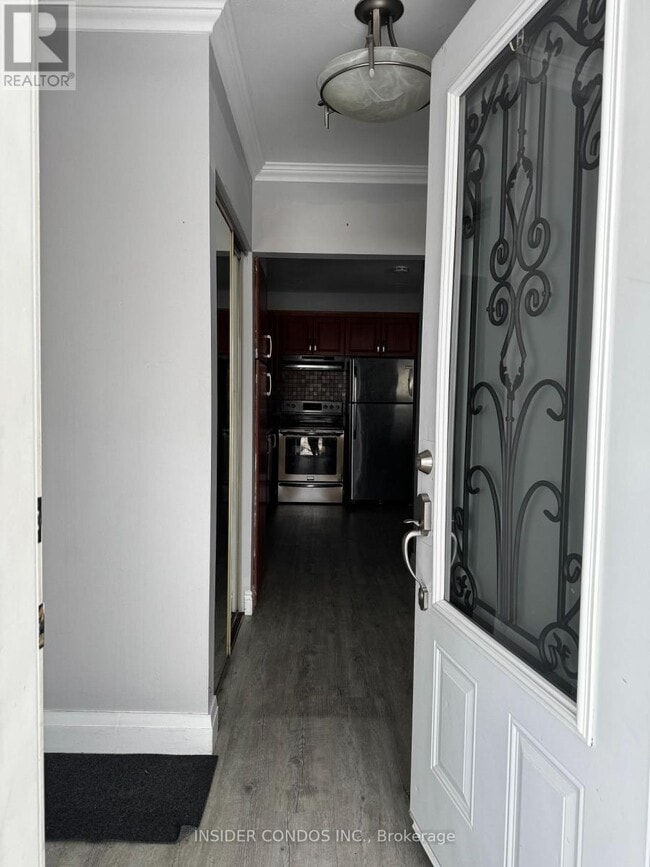 Building Photo - 49 Doncaster Dr