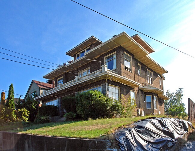 Foto del edificio - Burke House Apts