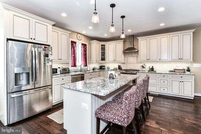 Building Photo - 3802 N Pershing Dr