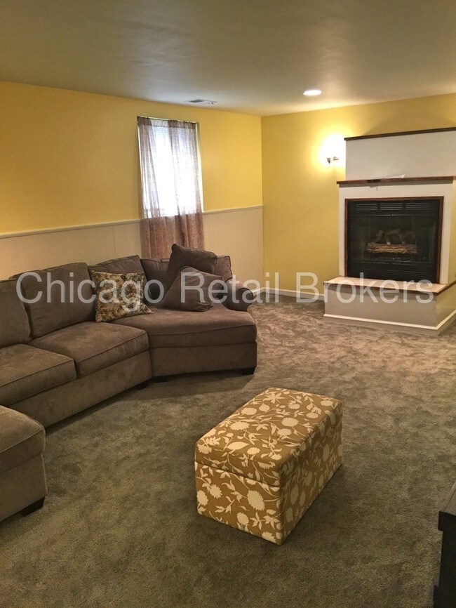 Building Photo - 14412 Highland Avenue, Orland Park, IL 60462