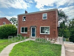 Building Photo - 975 Elizabeth St
