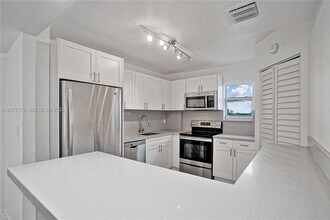 Building Photo - 9273 Collins Ave