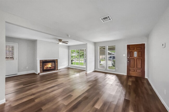 Building Photo - 10987 Fairland Dr