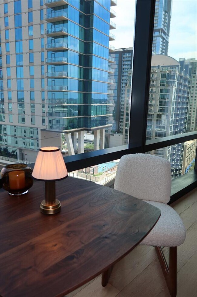 Foto del edificio - 70 Rainey St