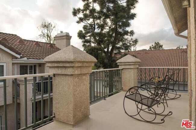 Foto del edificio - 271 Augustine Way