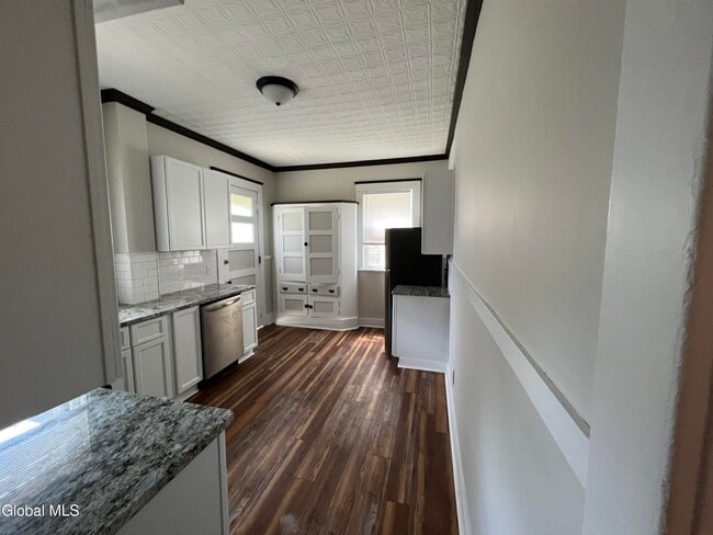 Building Photo - 1084 Wendell Ave