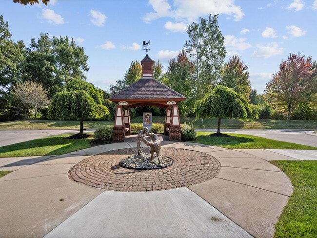 Building Photo - 331 Scio Village Ct