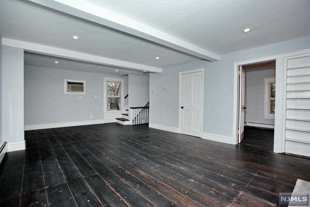 Building Photo - 289 Harrington Ave