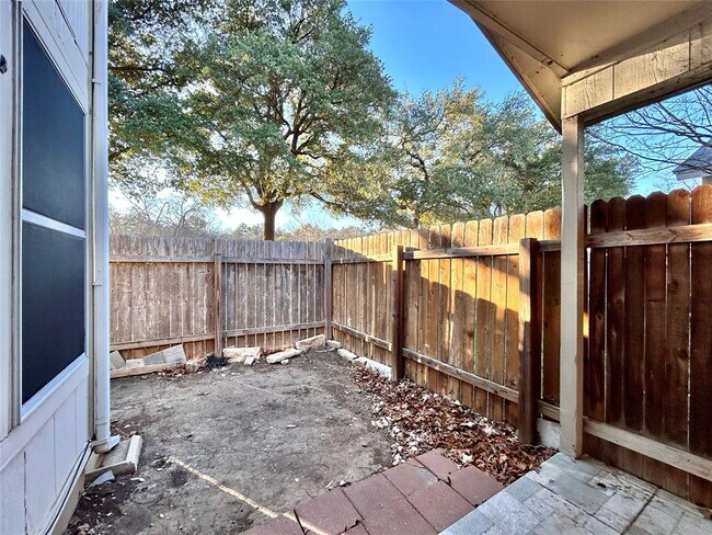 Foto del edificio - 12904 Lazyfield Trail