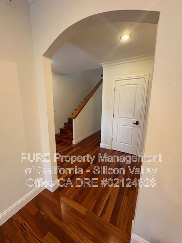 Foto del edificio - 17570 Bruce Ave