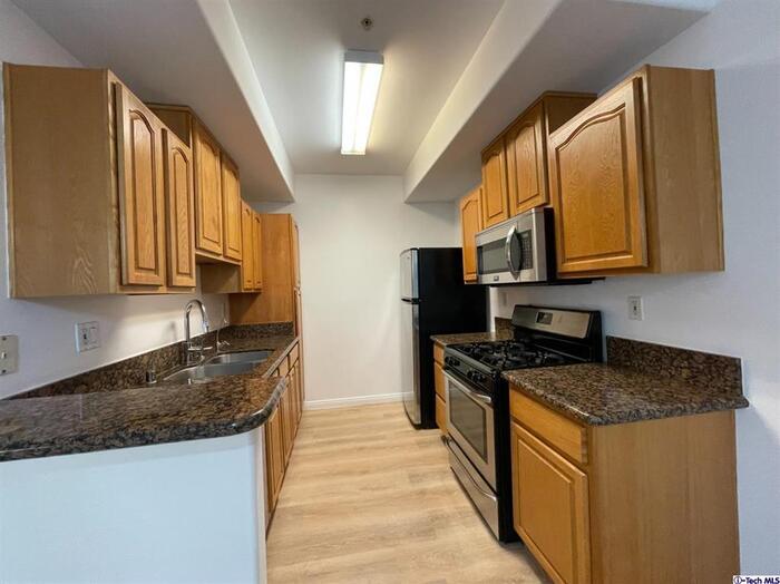 Primary Photo - 4324 NW 9th Ave