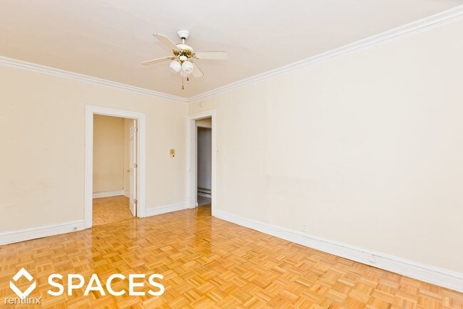 Building Photo - 701 W Brompton Ave